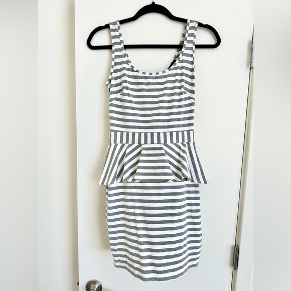 BEBE PEPLUM DRESS - Picture 2 of 8